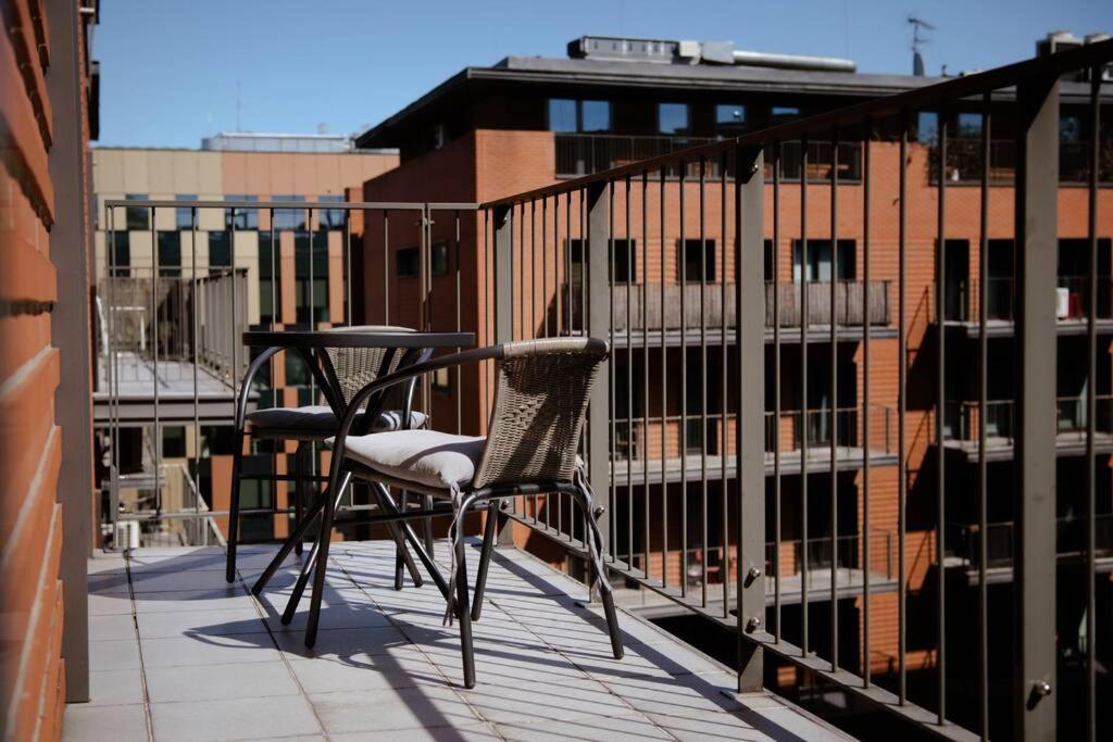 Wygodny Apartament Przy Dworcu Краков Экстерьер фото