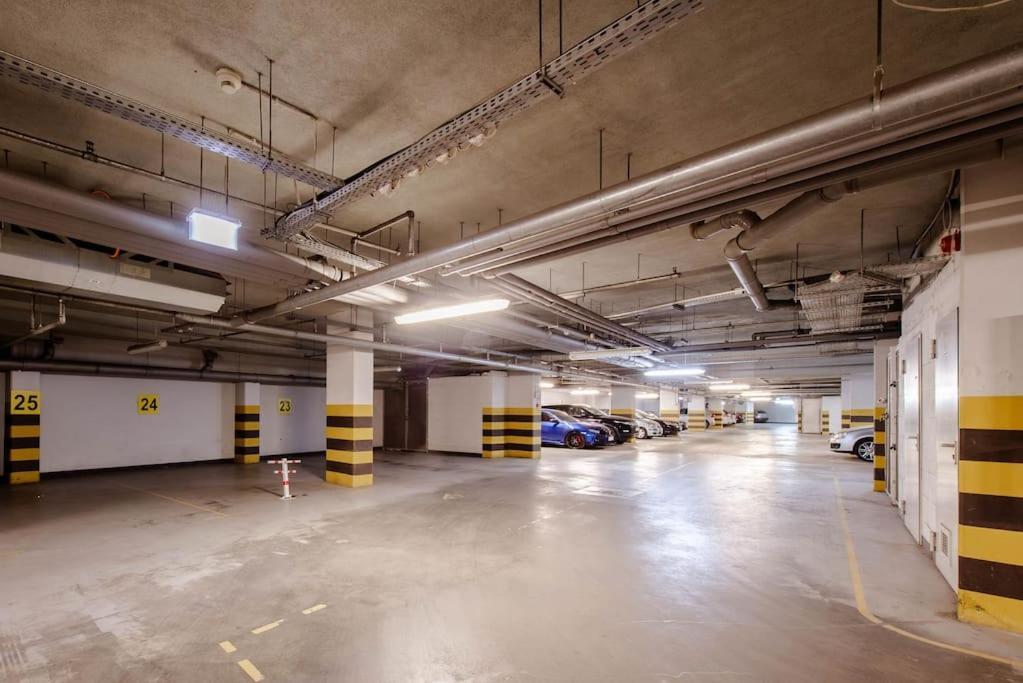 Wygodny Apartament Przy Dworcu Краков Экстерьер фото